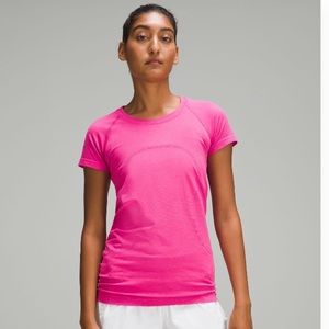 Sonic pink lululemon swiftly top
